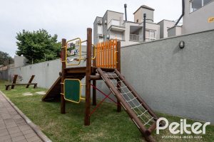 Apartamento à venda com 94m², 3 dormitórios, 1 suíte, 2 vagas, no bairro Ipanema em Porto Alegre