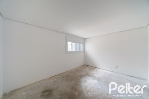Apartamento Garden à venda com 181m², 3 dormitórios, 3 suítes, 4 vagas, no bairro Vila Assunção em Porto Alegre