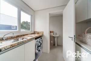 Cobertura à venda com 318m², 3 dormitórios, 3 suítes, 4 vagas, no bairro Vila Assunção em Porto Alegre