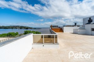 Cobertura à venda com 318m², 3 dormitórios, 3 suítes, 4 vagas, no bairro Vila Assunção em Porto Alegre