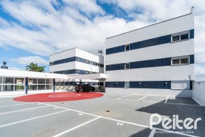 Cobertura à venda com 318m², 3 dormitórios, 3 suítes, 4 vagas, no bairro Vila Assunção em Porto Alegre