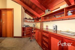 Casa em Condomínio à venda com 609m², 6 dormitórios, 2 suítes, 3 vagas, no bairro Cavalhada em PORTO ALEGRE