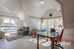 Casa à venda com 286m², 3 dormitórios, 2 suítes, 3 vagas, no bairro Vila Conceição em Porto Alegre