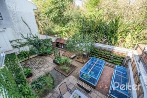 Casa à venda com 286m², 3 dormitórios, 2 suítes, 3 vagas, no bairro Vila Conceição em Porto Alegre