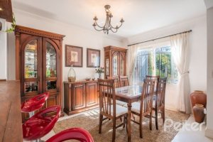 Casa à venda com 286m², 3 dormitórios, 2 suítes, 3 vagas, no bairro Vila Conceição em Porto Alegre