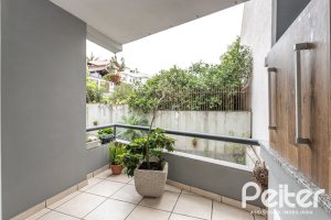 Casa em Condomínio à venda com 223m², 3 dormitórios, 1 suíte, 2 vagas, no bairro Jardim Isabel em Porto Alegre