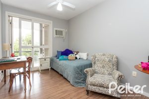 Casa em Condomínio à venda com 223m², 3 dormitórios, 1 suíte, 2 vagas, no bairro Jardim Isabel em Porto Alegre