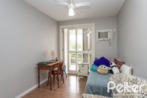 Casa em Condomínio à venda com 223m², 3 dormitórios, 1 suíte, 2 vagas, no bairro Jardim Isabel em Porto Alegre