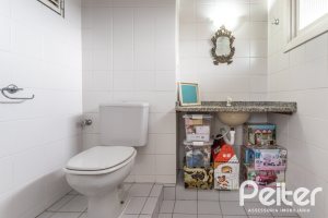 Casa em Condomínio à venda com 223m², 3 dormitórios, 1 suíte, 2 vagas, no bairro Jardim Isabel em Porto Alegre