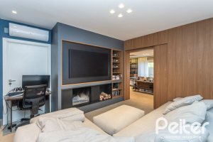 Casa em Condomínio à venda com 242m², 3 dormitórios, 3 suítes, 4 vagas, no bairro Mountain Ville em PORTO ALEGRE