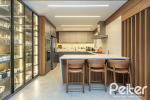 Casa em Condomínio à venda com 242m², 3 dormitórios, 3 suítes, 4 vagas, no bairro Mountain Ville em PORTO ALEGRE