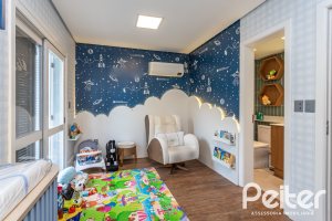 Casa em Condomínio à venda com 242m², 3 dormitórios, 3 suítes, 4 vagas, no bairro Mountain Ville em PORTO ALEGRE