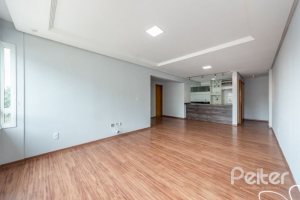 Apartamento à venda com 102m², 3 dormitórios, 1 suíte, 2 vagas, no bairro Tristeza em Porto Alegre