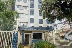 Apartamento à venda com 102m², 3 dormitórios, 1 suíte, 2 vagas, no bairro Tristeza em Porto Alegre