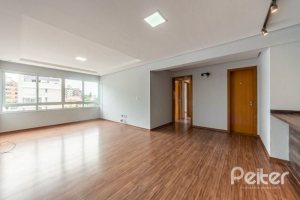 Apartamento à venda com 102m², 3 dormitórios, 1 suíte, 2 vagas, no bairro Tristeza em Porto Alegre