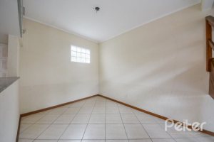 Casa em Condomínio à venda com 168m², 3 dormitórios, 1 suíte, 4 vagas, no bairro Ipanema em Porto Alegre