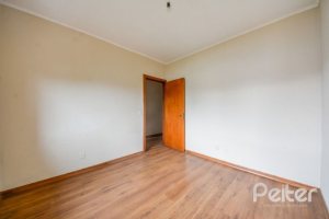 Casa em Condomínio à venda com 168m², 3 dormitórios, 1 suíte, 4 vagas, no bairro Ipanema em Porto Alegre