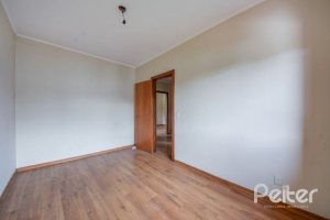 Casa em Condomínio à venda com 168m², 3 dormitórios, 1 suíte, 4 vagas, no bairro Ipanema em Porto Alegre