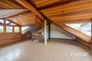 Casa em Condomínio à venda com 168m², 3 dormitórios, 1 suíte, 4 vagas, no bairro Ipanema em Porto Alegre