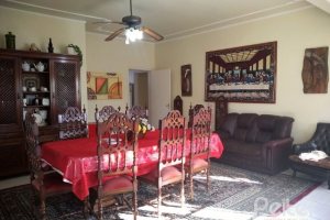 Casa à venda com 150m², 3 dormitórios, 4 vagas, no bairro Guarujá em Porto Alegre