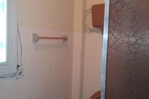 Casa à venda com 150m², 3 dormitórios, 4 vagas, no bairro Guarujá em Porto Alegre