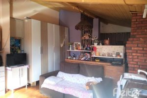 Casa à venda com 150m², 3 dormitórios, 4 vagas, no bairro Guarujá em Porto Alegre