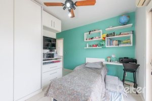 Casa em Condomínio à venda com 178m², 4 dormitórios, 2 suítes, 2 vagas, no bairro Mountain Ville em PORTO ALEGRE