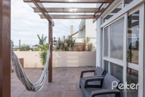 Casa em Condomínio à venda com 178m², 4 dormitórios, 2 suítes, 2 vagas, no bairro Mountain Ville em PORTO ALEGRE