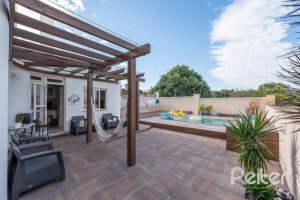 Casa em Condomínio à venda com 178m², 4 dormitórios, 2 suítes, 2 vagas, no bairro Mountain Ville em PORTO ALEGRE