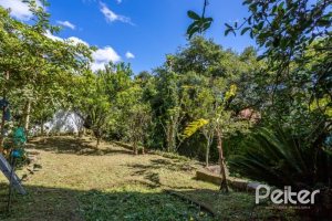 Casa à venda com 400m², 4 dormitórios, 2 suítes, 4 vagas, no bairro Vila Assunção em Porto Alegre