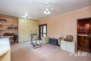 Casa à venda com 400m², 4 dormitórios, 2 suítes, 4 vagas, no bairro Vila Assunção em Porto Alegre