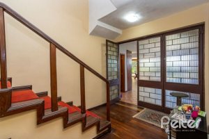 Casa à venda com 400m², 4 dormitórios, 2 suítes, 4 vagas, no bairro Vila Assunção em Porto Alegre