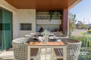 Apartamento à venda com 299m², 4 dormitórios, 4 suítes, 3 vagas, no bairro Golden Lake em Porto Alegre