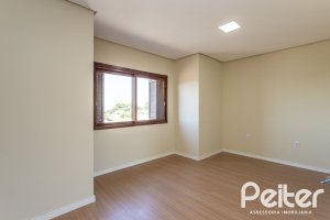 Casa à venda com 186m², 3 dormitórios, 3 suítes, 2 vagas, no bairro Espírito Santo em Porto Alegre