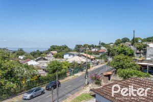 Casa à venda com 186m², 3 dormitórios, 3 suítes, 2 vagas, no bairro Espírito Santo em Porto Alegre