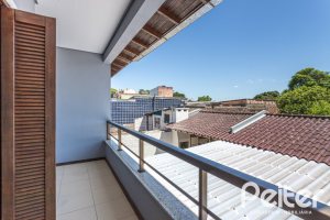 Casa à venda com 186m², 3 dormitórios, 3 suítes, 2 vagas, no bairro Espírito Santo em Porto Alegre