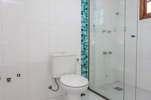 Casa à venda com 186m², 3 dormitórios, 3 suítes, 2 vagas, no bairro Espírito Santo em Porto Alegre