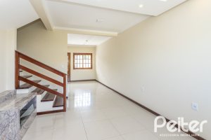 Casa à venda com 186m², 3 dormitórios, 3 suítes, 2 vagas, no bairro Espírito Santo em Porto Alegre