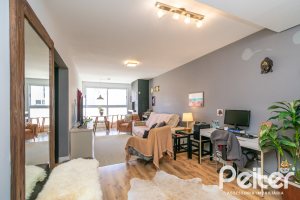 Apartamento à venda com 82m², 2 dormitórios, 1 suíte, 2 vagas, no bairro Ipanema em Porto Alegre