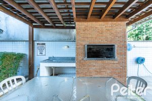 Apartamento à venda com 82m², 2 dormitórios, 1 suíte, 2 vagas, no bairro Ipanema em Porto Alegre