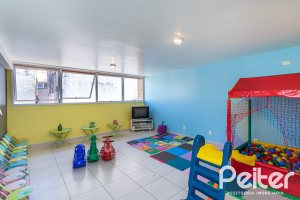 Apartamento à venda com 82m², 2 dormitórios, 1 suíte, 2 vagas, no bairro Ipanema em Porto Alegre