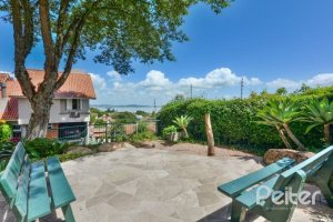 Casa em Condomínio à venda com 208m², 3 dormitórios, 1 suíte, 2 vagas, no bairro Tristeza em PORTO ALEGRE