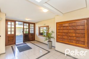 Apartamento à venda com 109m², 3 dormitórios, 1 suíte, 2 vagas, no bairro Tristeza em PORTO ALEGRE