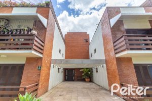 Apartamento à venda com 157m², 3 dormitórios, 1 suíte, 2 vagas, no bairro Tristeza em PORTO ALEGRE