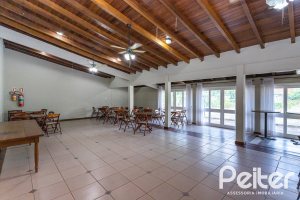 Casa em Condomínio à venda com 245m², 3 dormitórios, 1 suíte, 2 vagas, no bairro Tristeza em PORTO ALEGRE