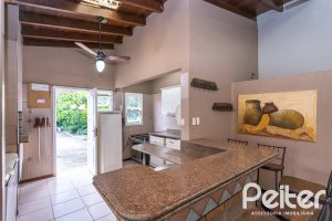 Casa em Condomínio à venda com 245m², 3 dormitórios, 1 suíte, 2 vagas, no bairro Tristeza em PORTO ALEGRE