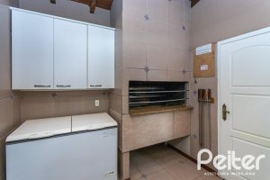 Casa em Condomínio à venda com 245m², 3 dormitórios, 1 suíte, 2 vagas, no bairro Tristeza em PORTO ALEGRE