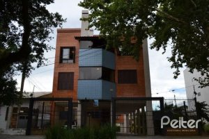 Cobertura à venda com 137m², 3 dormitórios, 2 vagas, no bairro Tristeza em Porto Alegre