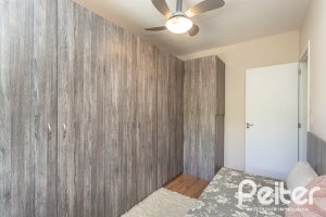 Casa à venda com 272m², 3 dormitórios, 1 suíte, 4 vagas, no bairro Tristeza em Porto Alegre