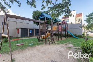 Apartamento à venda com 75m², 3 dormitórios, 1 suíte, 2 vagas, no bairro Tristeza em PORTO ALEGRE